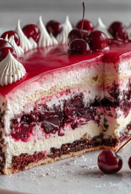 Kirschtorte mit Stracciatellacreme
