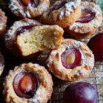 Pflaumen-Friands
