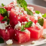 Sommerlicher Wassermelonen Feta Salat mit Minze Rezept